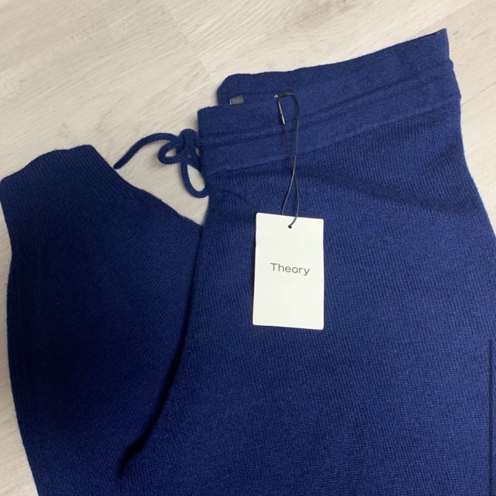 Theory Wool/Cashmere Relaxed Track Pants in Navy- Medium. - Picture 6 of 8